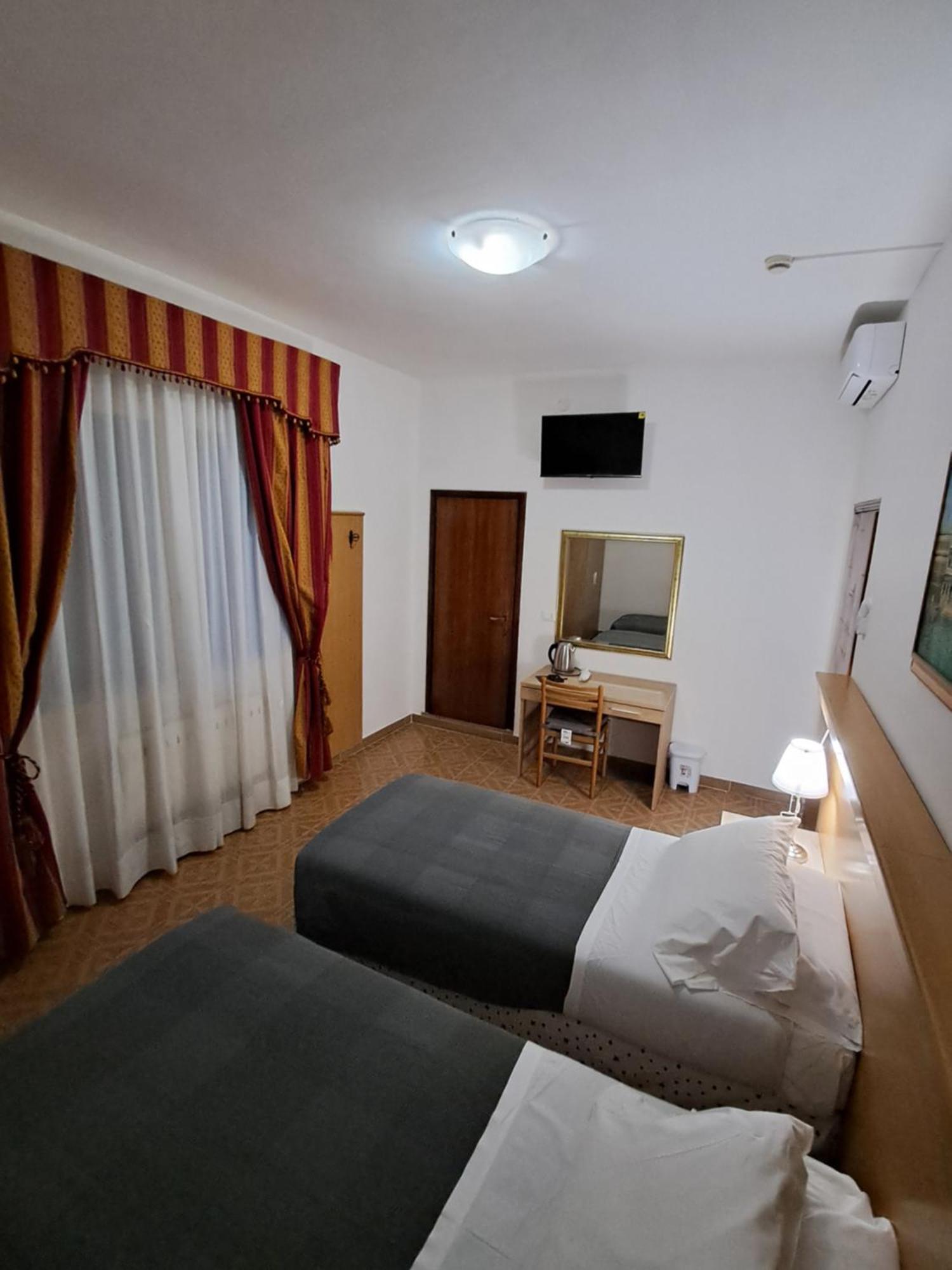 Hotel Tito 2 Местре Екстер'єр фото